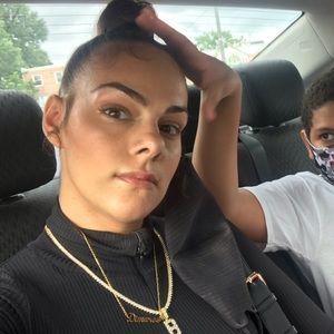 Meet your Posher, Brittany